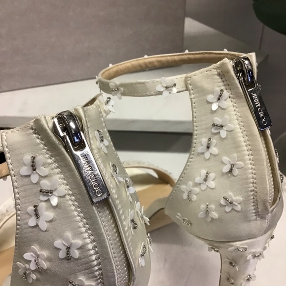 Jimmy Choo Delia Mini Flower Embellished Satin Heels 100mm - Picture 3 of 7